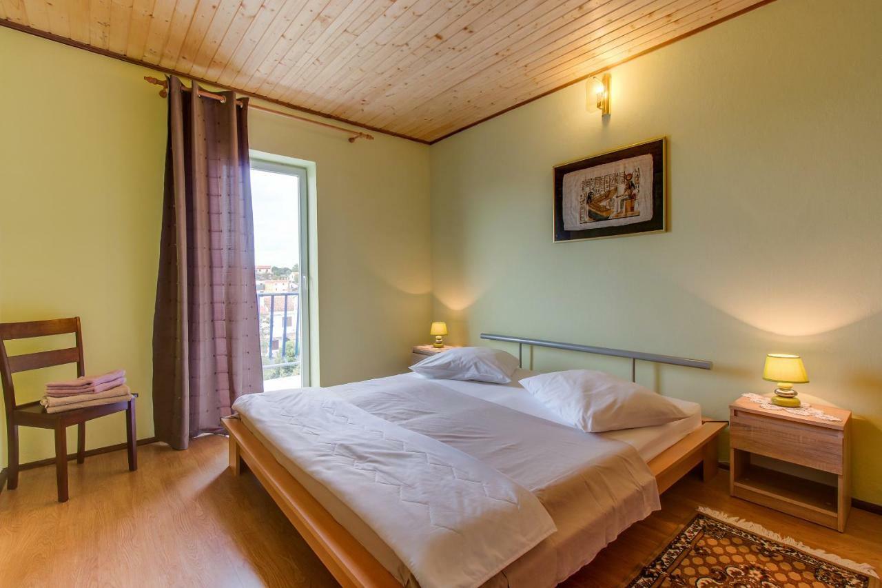 Apartment Malvina Mali Lošinj Eksteriør billede